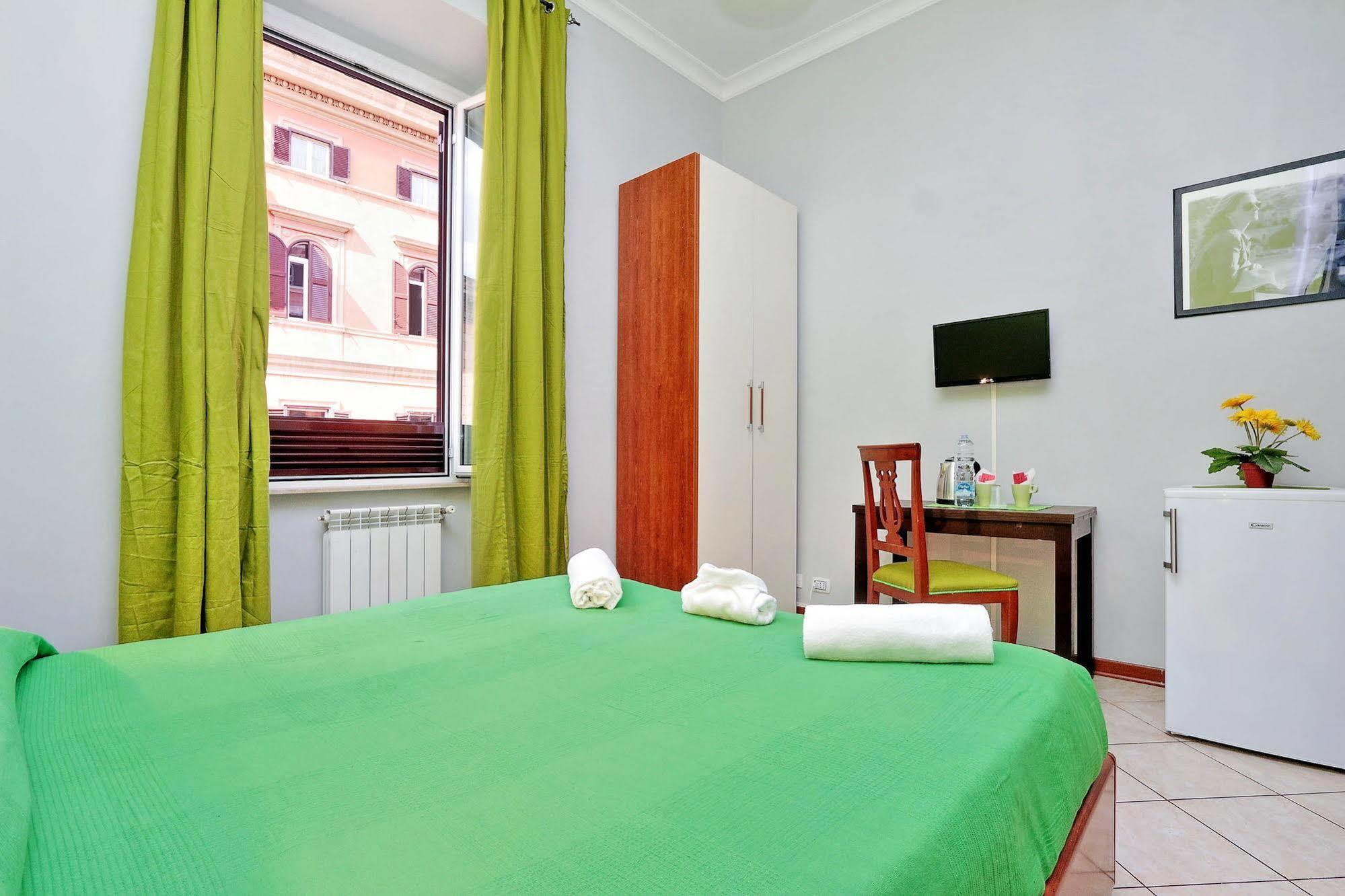 Lucky Domus Rooms Roma Dış mekan fotoğraf